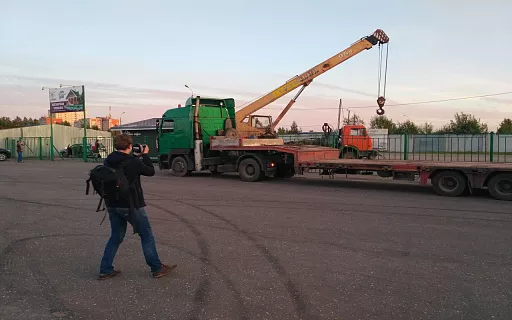 трал для перевозки спецтехники фото