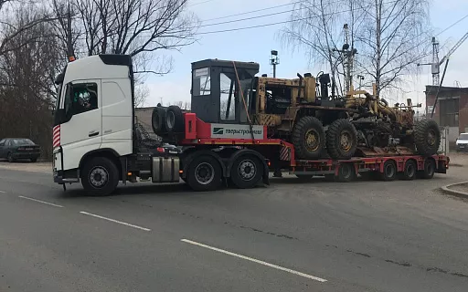 перевозка военной техники на трале фото